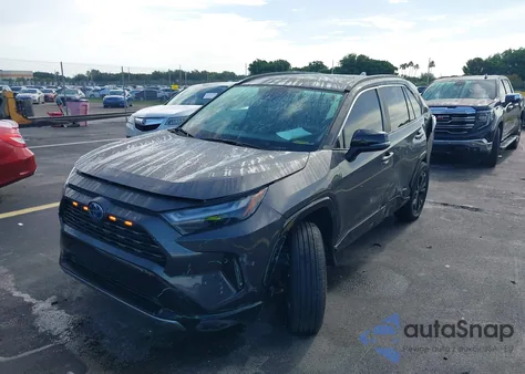 2024 Toyota Rav4 Hybrid Xse z USA, uszkodzony, nr VIN 2T3E6RFV1RW067176